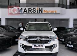 تۆیۆتا لاند کروزەر